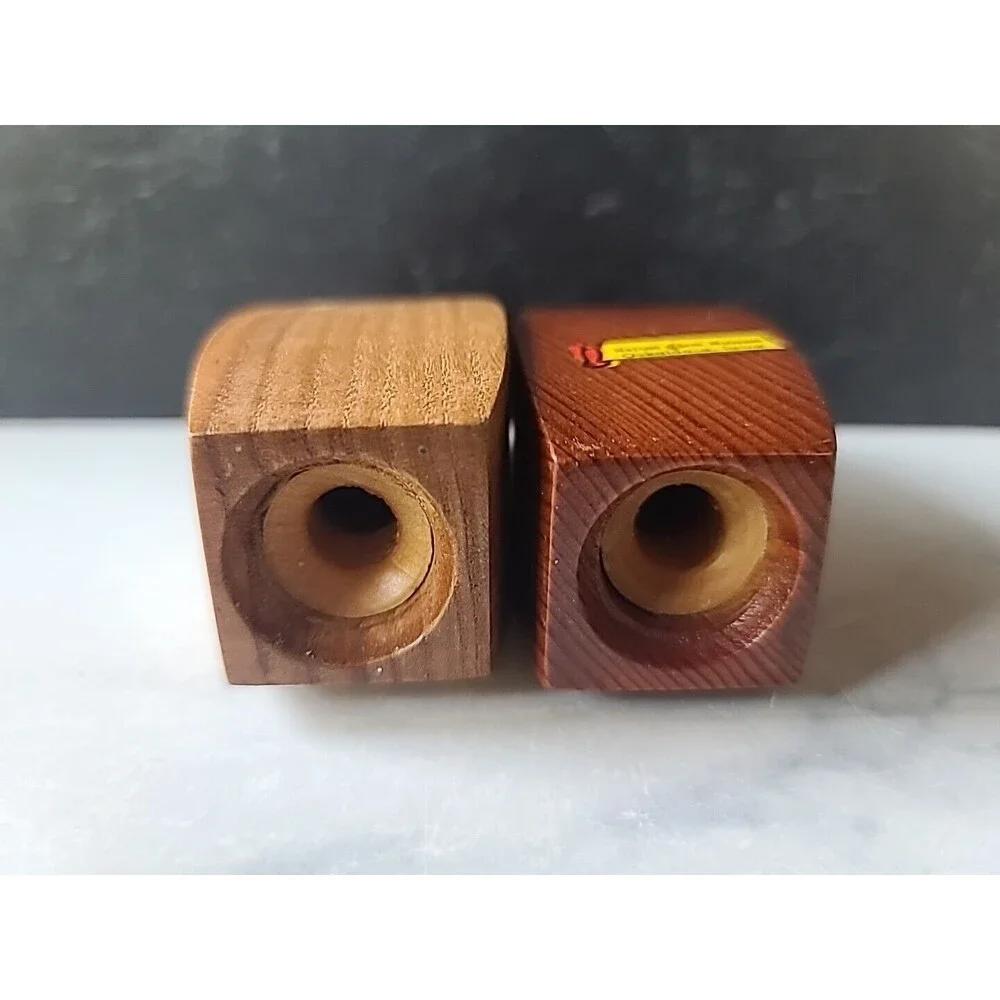 Nelson Farm Museum Souvenir Wooden Salt And Pepper Shakers Vintage, READ